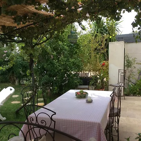 Cousteline Bed & Breakfast